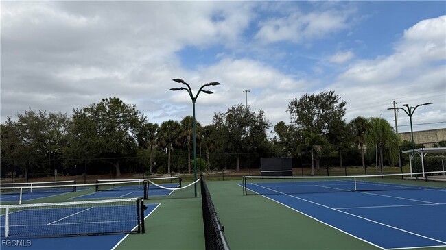 Building Photo - 10700 Aqua Surf Ct