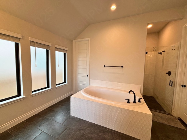 Building Photo - 1808 Durham Pk