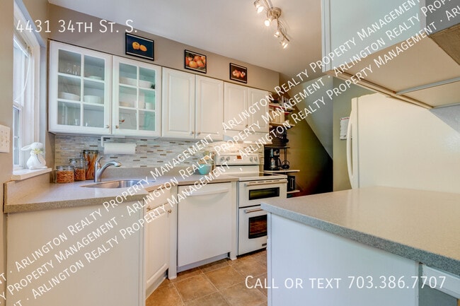 Building Photo - 4431 34th St S