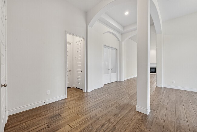 Building Photo - 18202 Nisbet Crossing