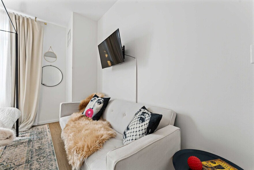 Building Photo - 300 Harrison Ave