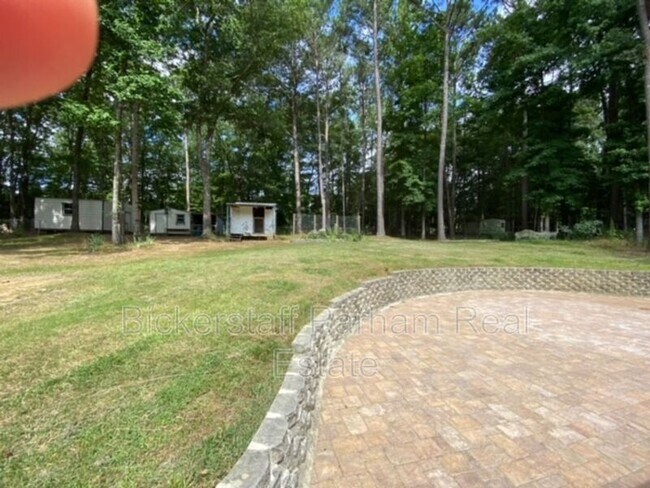 Building Photo - 220 Saddlebrook Trail