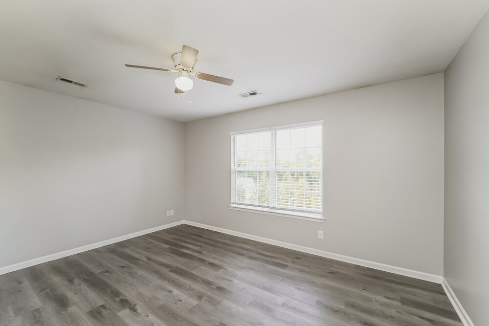 Building Photo - 6913 Seney Dr