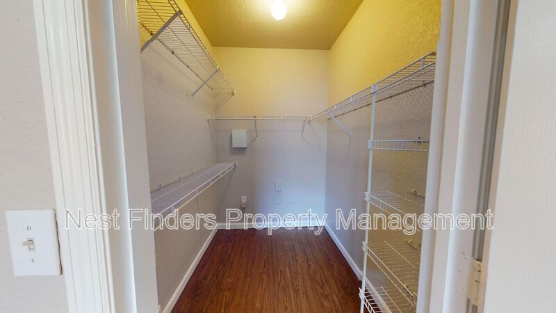 Building Photo - 8539 Gate Pkwy W