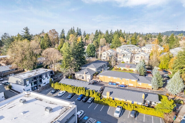 Aerial Photo - Crestview Terrace Condominiums