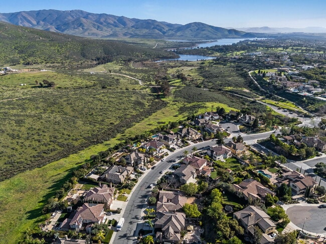 Building Photo - Stunning Single-Story Luxury Home in Coveted Rolling Hills Ranch