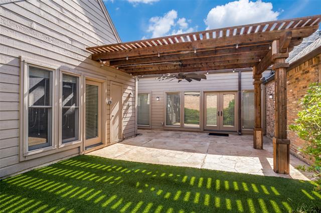 Building Photo - 16020 Chalfont Cir
