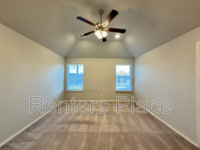 Building Photo - 1402 E New Orleans Pl