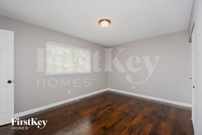Building Photo - 1510 Shadow Ln