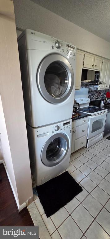 Building Photo - 3709 S George Mason Dr