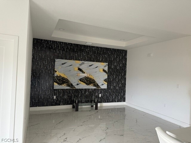 Building Photo - 6013 Acorn Cir