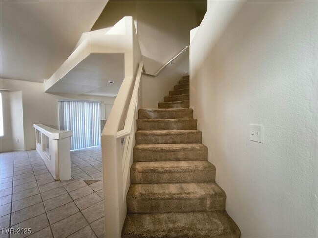 Building Photo - 9693 Bighorn Island Ave