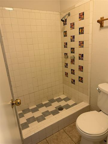 Building Photo - 2414 March Ln