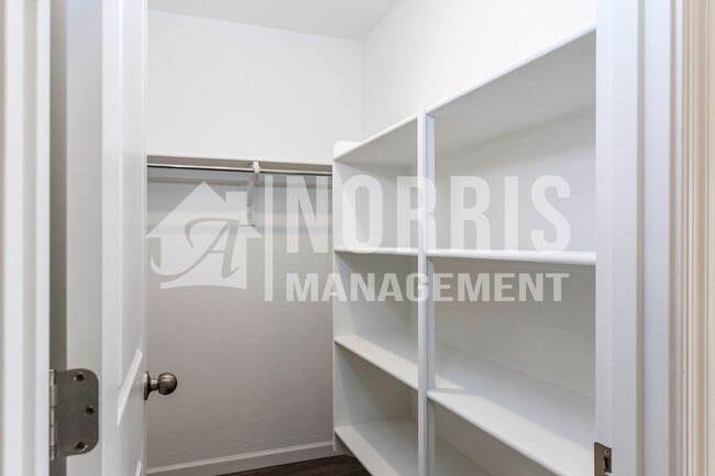 Building Photo - Brand New Beautiful Large Single Story Hom...