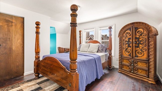 Building Photo - 27 S Oakland Ave