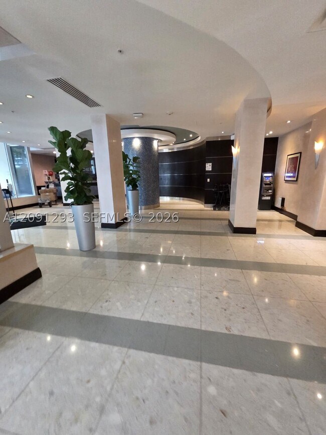 Building Photo - 3801 S Ocean Dr
