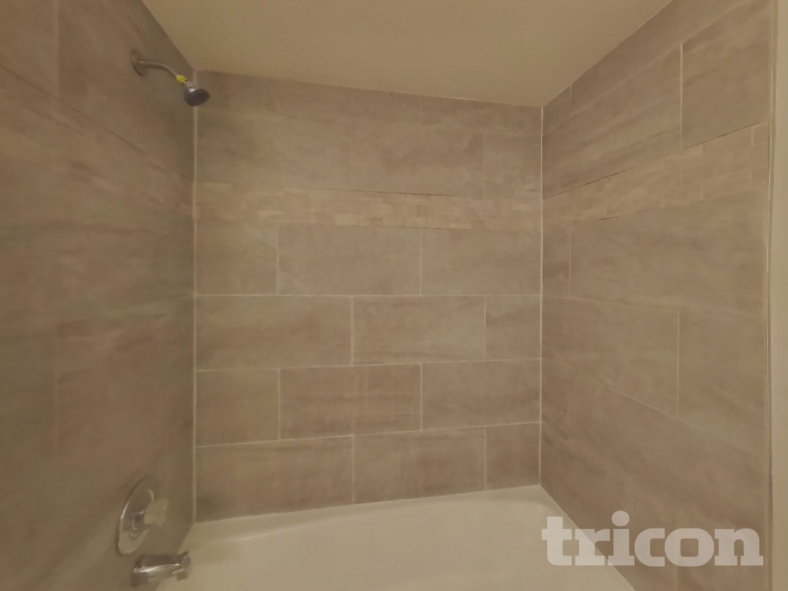 Building Photo - 11050 Parkside Ave