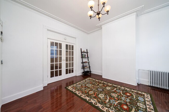 Building Photo - 203 Bowers St