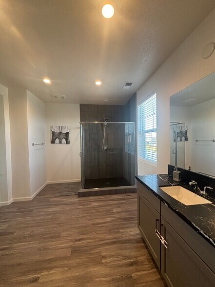 Building Photo - 2181 Wyaconda Dr
