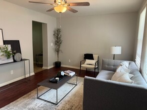 Building Photo - cozy one bedroom