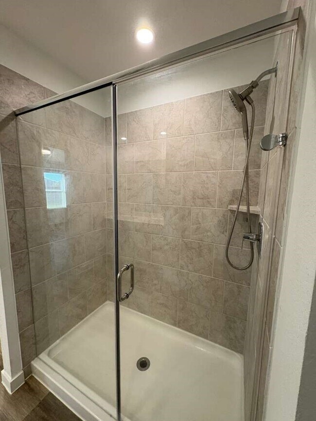 Building Photo - 3231 Langley Bnd Ln