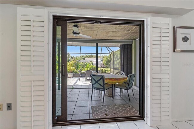 Building Photo - 4814 Country Oaks Blvd