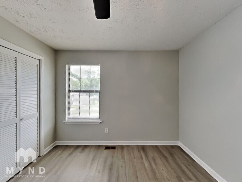 Building Photo - 2682 Winding Creek Dr