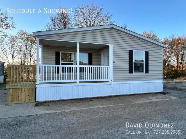 Building Photo - 4614 E Old Trail Rd