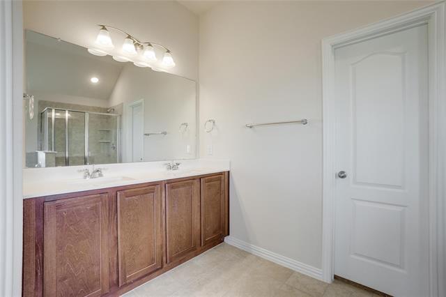 Building Photo - 16625 Hidden Cove Dr