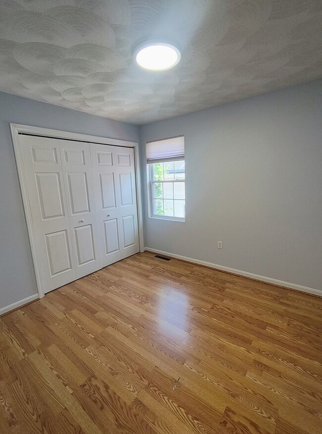 Building Photo - *****Providence/Mount Pleasant – Single Fa...
