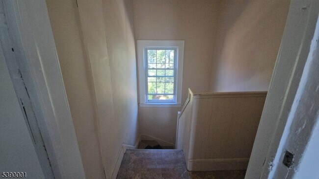 Building Photo - 264 Pomona Ave