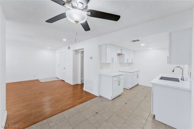 Building Photo - 4361 Gannet Cir