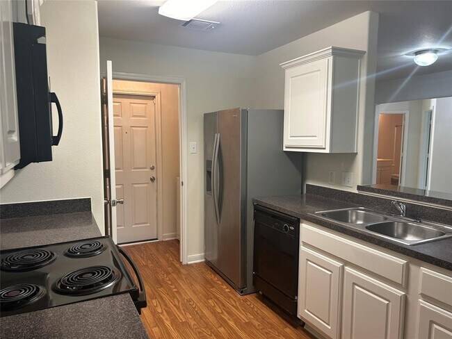 Building Photo - 4226 Pecos River Dr