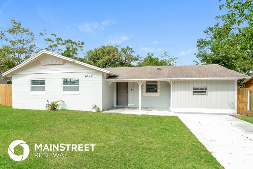 Building Photo - 6129 Hialeah St