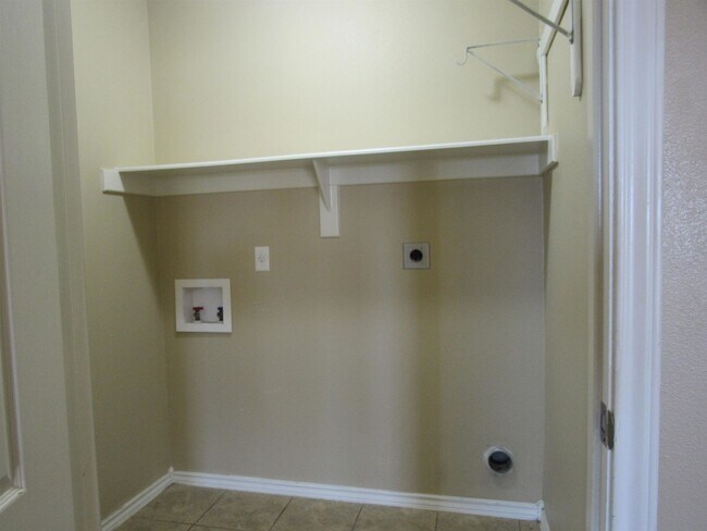 Building Photo - 6106 Eusebio Dr