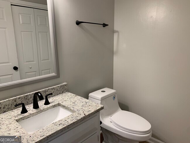Building Photo - 5234 Wexford Ln