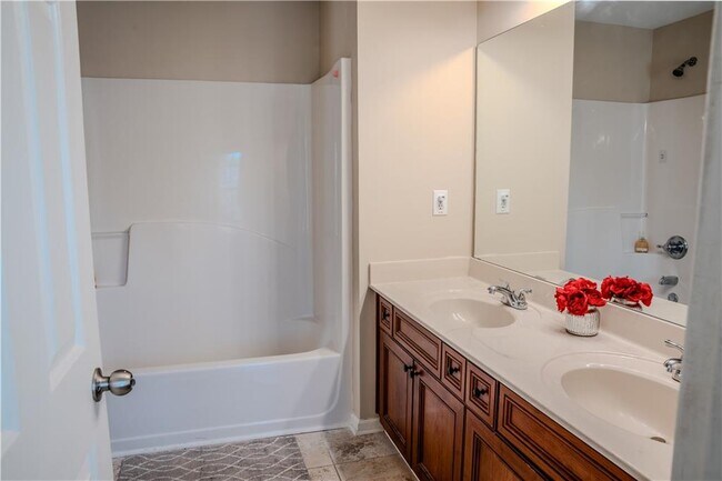 Building Photo - 69 Serenity Point