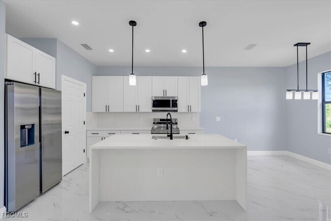 Building Photo - 3708 27th St SW