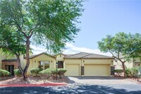 Building Photo - 8133 Chestnut Hollow Ave