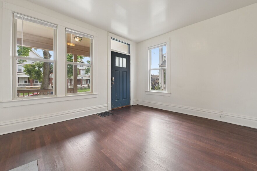 Building Photo - 168 Chittenden Ave