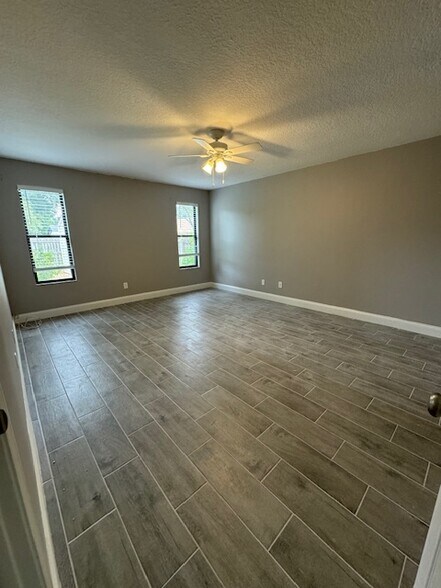 Building Photo - 3455 Remler Dr S