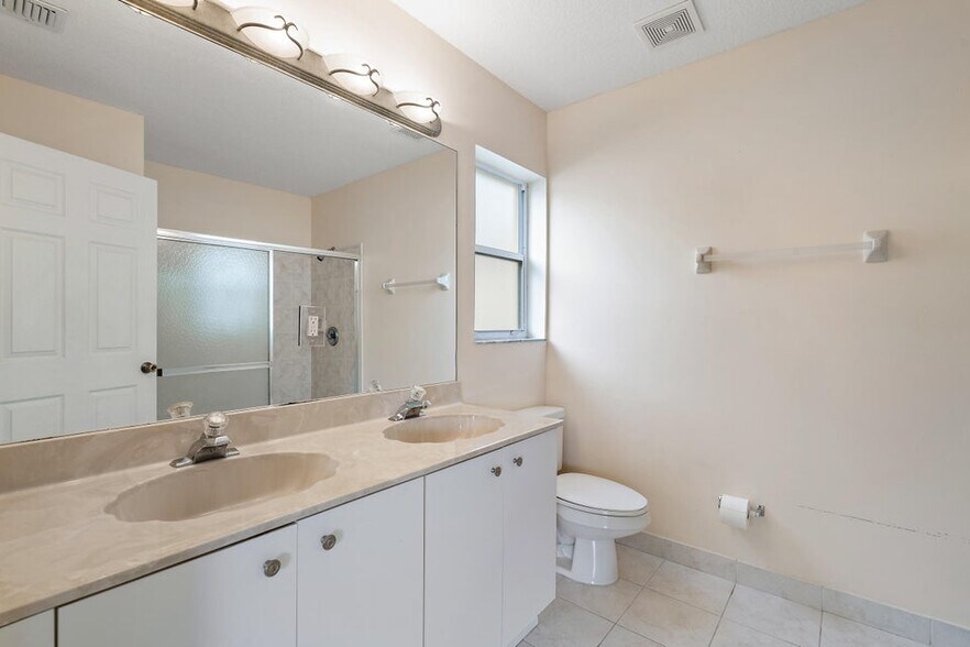 Building Photo - 138 Prestige Dr