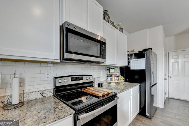 Building Photo - 52 Brode Ln