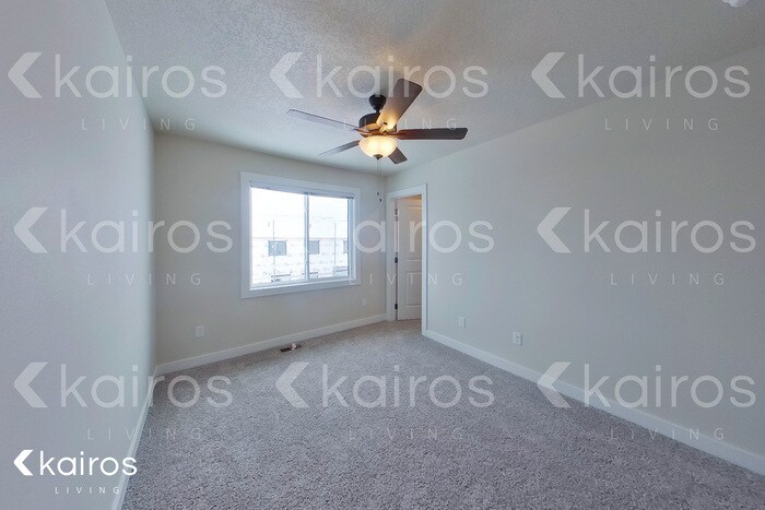 Building Photo - 6933 Holly Ct