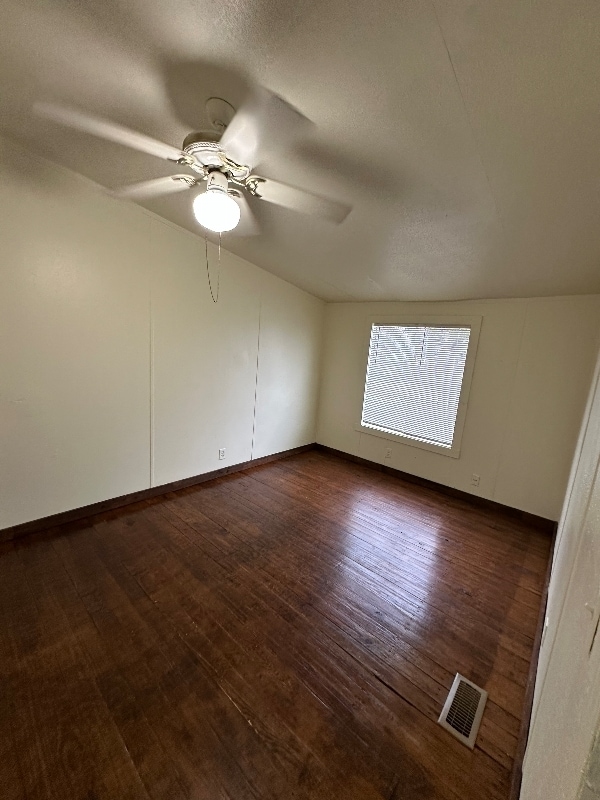 Building Photo - 917 FM247