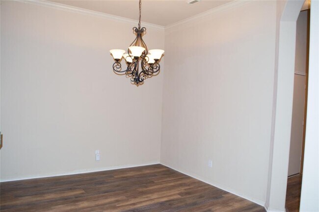 Building Photo - 100 San Simeon Dr