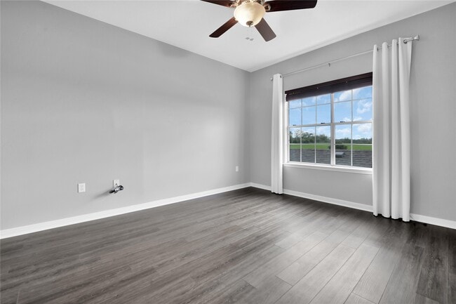 Building Photo - 12565 Melville Dr