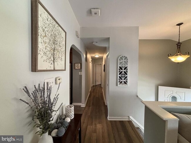 Building Photo - 30 Estate Rd