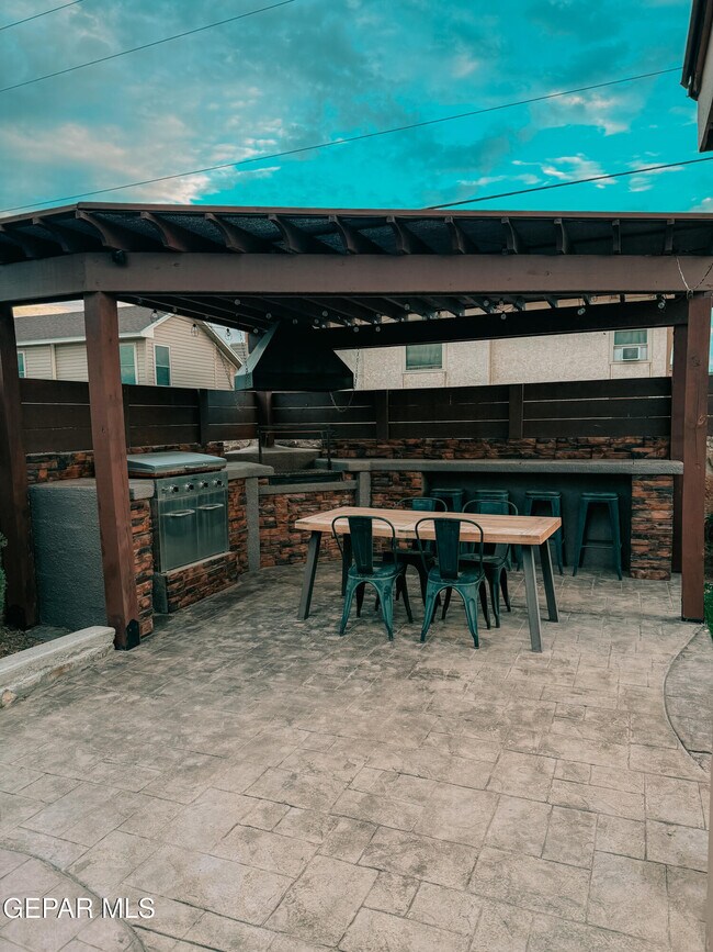 Building Photo - 5428 Colin Powell Ave