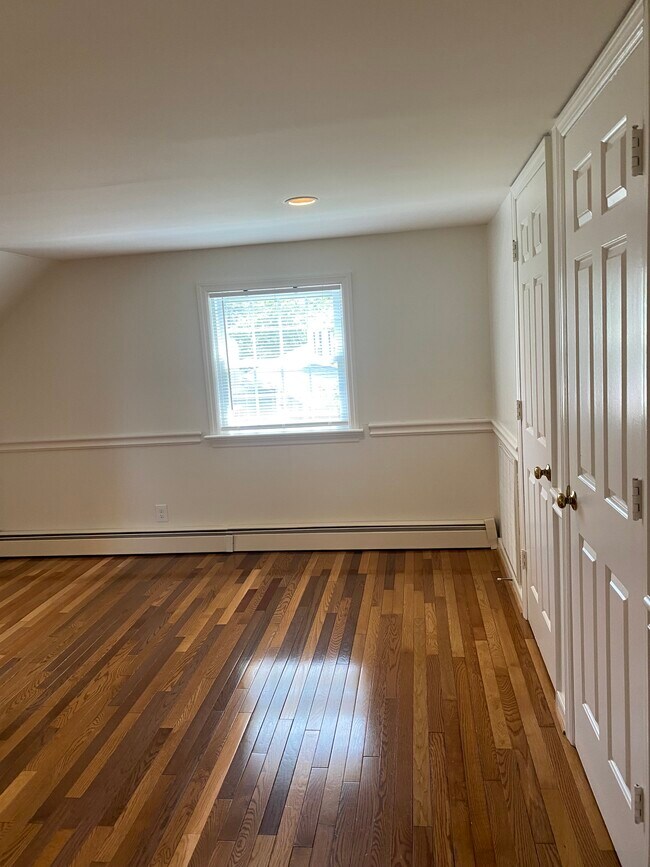 Building Photo - 3281 Randy Rd